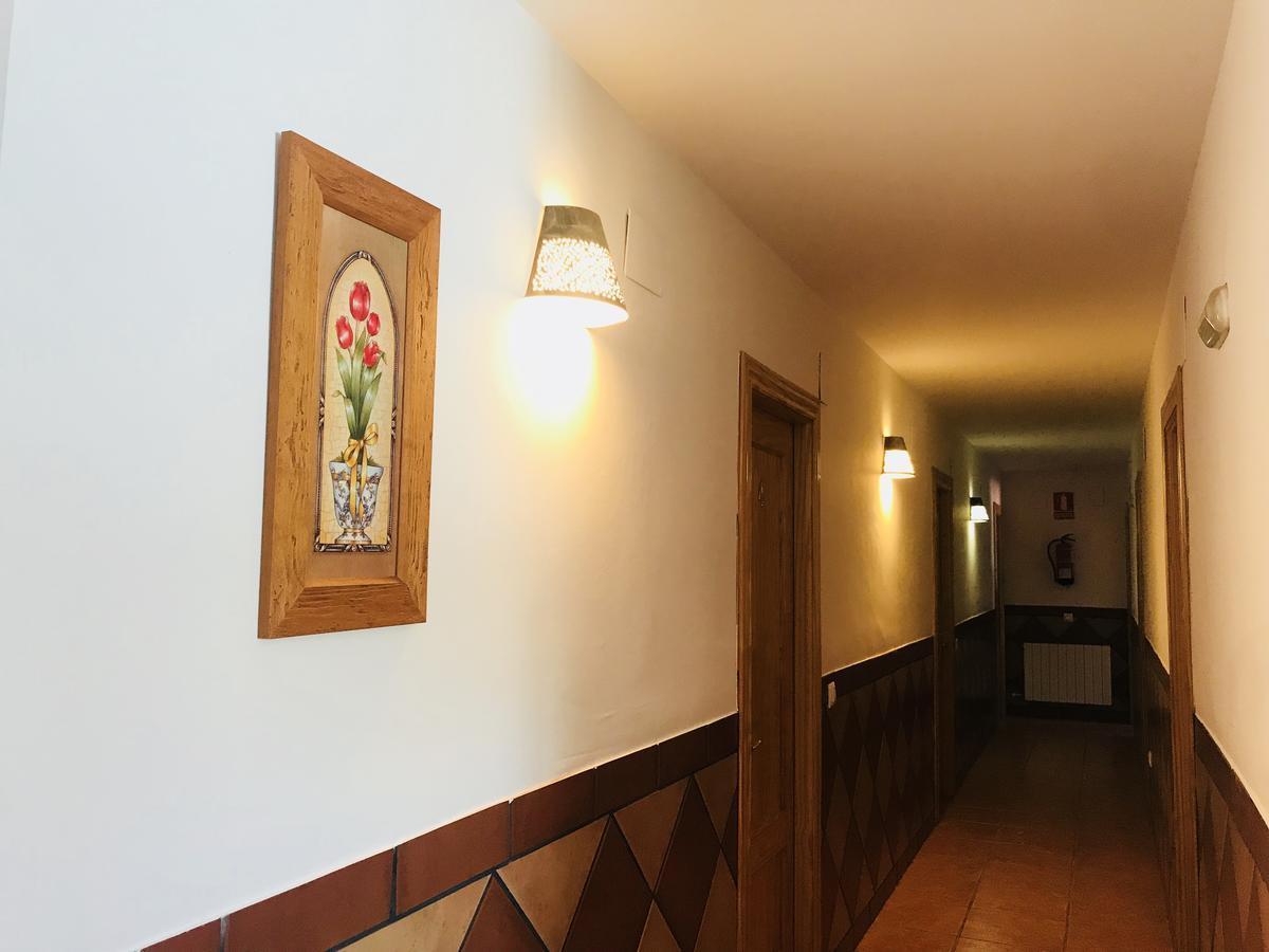 Hostal Restaurante Ecuador Darro Exterior foto