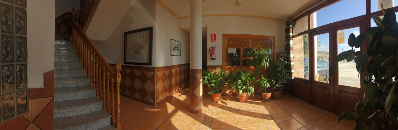 Hostal Restaurante Ecuador Darro Exterior foto