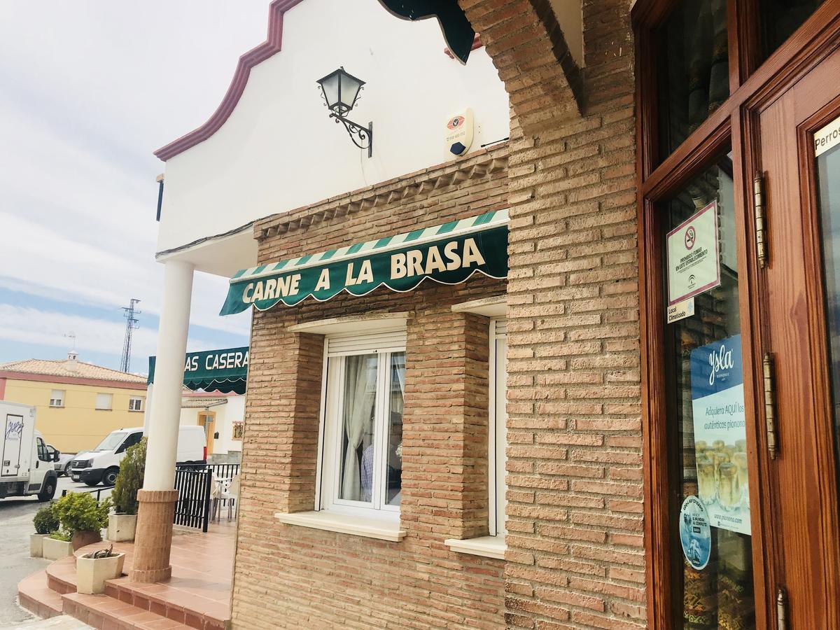 Hostal Restaurante Ecuador Darro Exterior foto